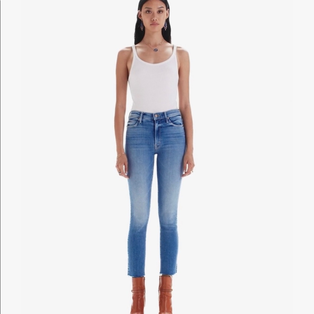 Mother Jeans- Midrise Dazzler Ankle Fray